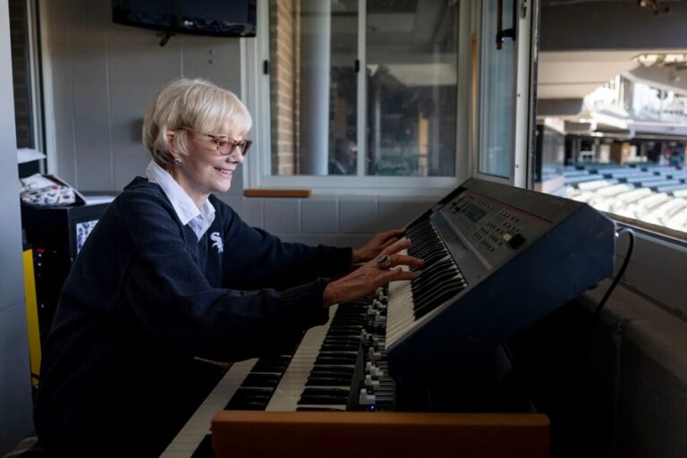 Nancy Faust Returns to the White Sox Organ