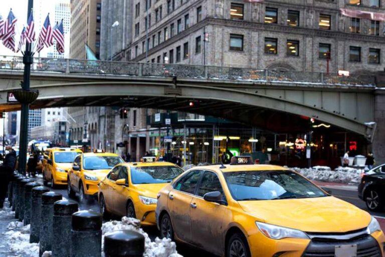 What Time Is Morning Rush Hour in Chicago