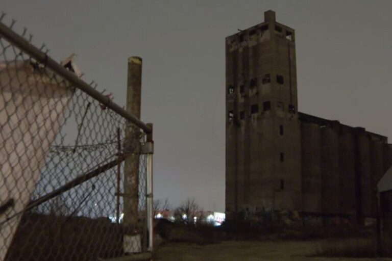 Damen Silos Demolition Set to Begin Despite Public Outcry